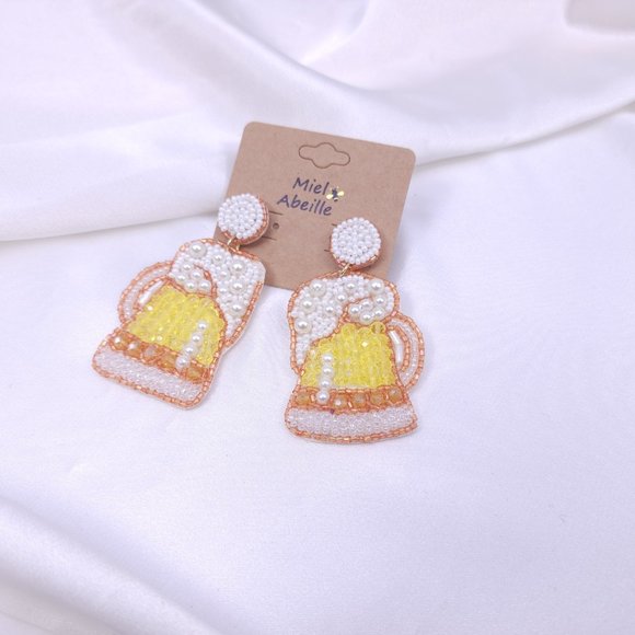 Seed Bead Earring, BEER earring, GAMEDAY seed bead, India seed bead hand made - Picture 4 of 4